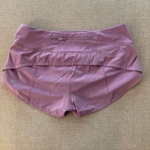 Lululemon Speed Up Low-Rise Short 2.5”, Size 4